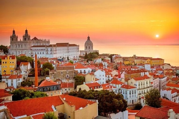 Визовым центрам Португалии разработают новые стандарты выдачи виз