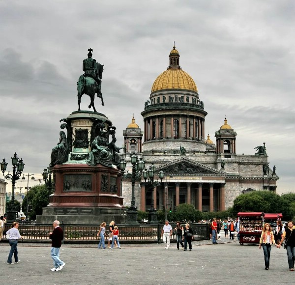 Петербург рассчитывает принять в 2017 году более 7 млн туристов
