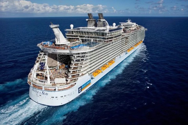 Royal Caribbean приняла решение не заходить в порты Турции в 2018 году