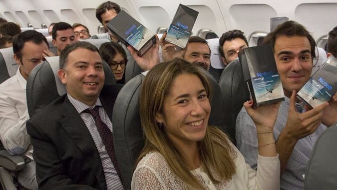 Пассажирам Iberia раздавали бесплатно Samsung Galaxy