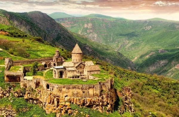 Турпоток в Армению с начала года увеличился на 32%
