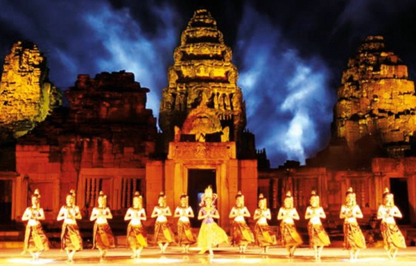 Исторический парк Пхимай в Таиланде приглашает на фестиваль