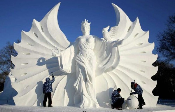 Провинция Кёнгидо удивит оригинальными снежными скульптурами