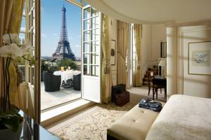 У туристов в Париже могут возникнуть трудности с жильем