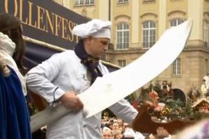 В Дрездене испекут гигантский штоллен