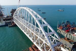 Россияне решили, как будет называться мост в Крым