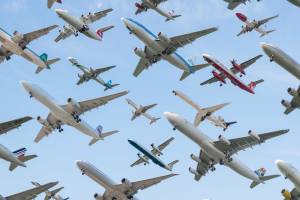 Для вывоза россиян за границу понадобится 10 000 самолетов