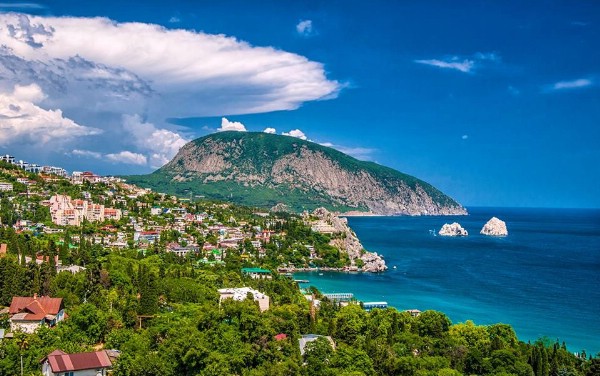 Число туристов в Крыму в 2017 году снизилось на 4%