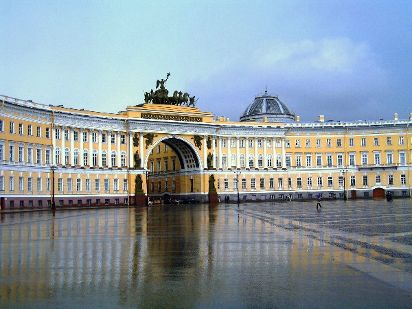 Эрмитаж открывает постоянную экспозицию «Музей российской гвардии»