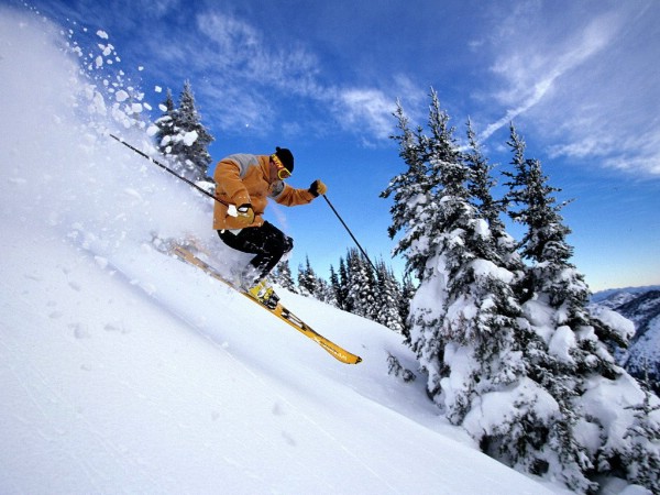 Минкавказ рассматривает включение в стоимость ски-пасса обязательной страховки
