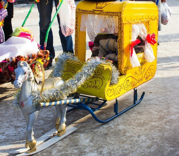 Парадом саней и метанием валенка встретят в Тюмени Новый год