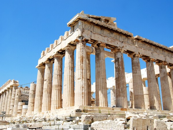 Туристический сбор начнут взимать с постояльцев отелей Греции с 1 января