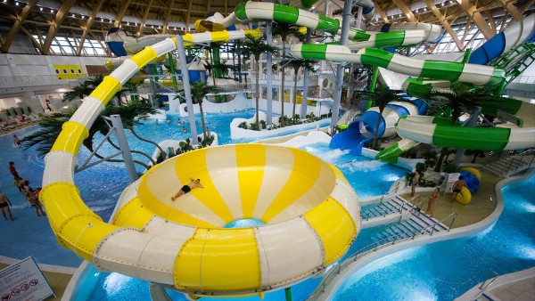 Крупнейший в России аквапарк планируют открыть в Тюмени в 2018 году