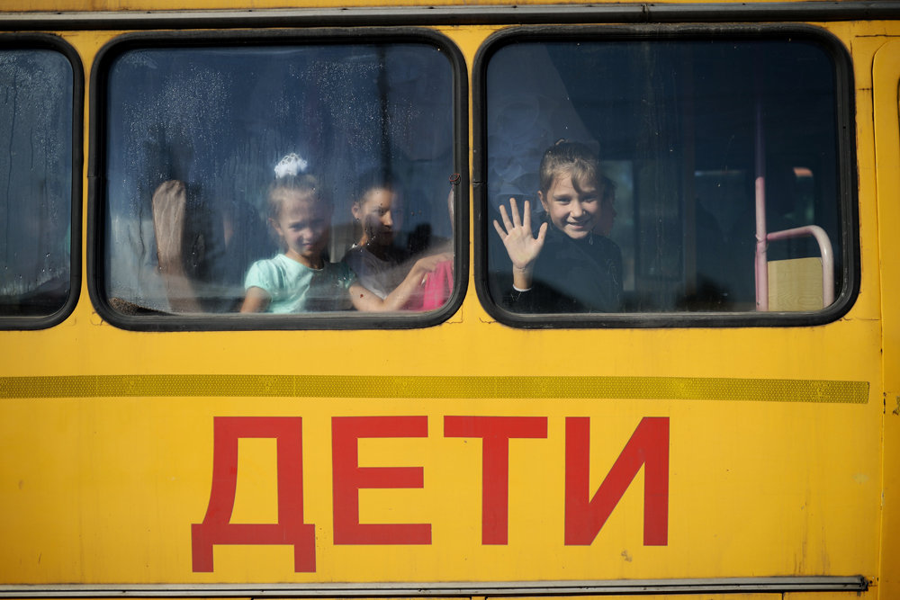 Перевозка детских туристических групп «подвисла» из-за решения проблемы с автобусами