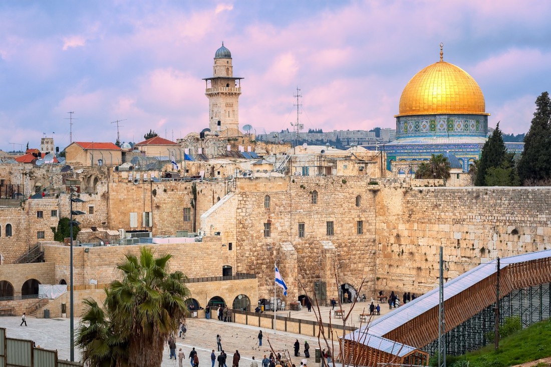 Туроператоры: российские туристы не отказываются от Израиля, несмотря на объявленную интифаду